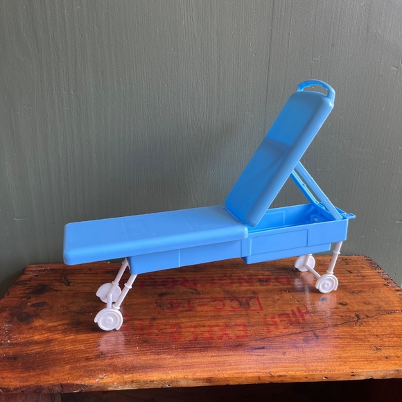 Barbie Gurney / Stretcher / Esthetics Bed Furniture - Picture 2 of 5